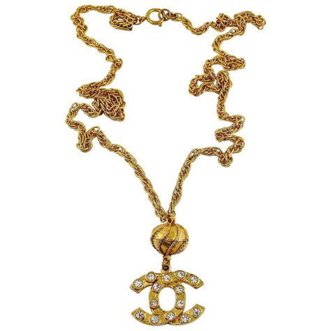 mini chanel necklace